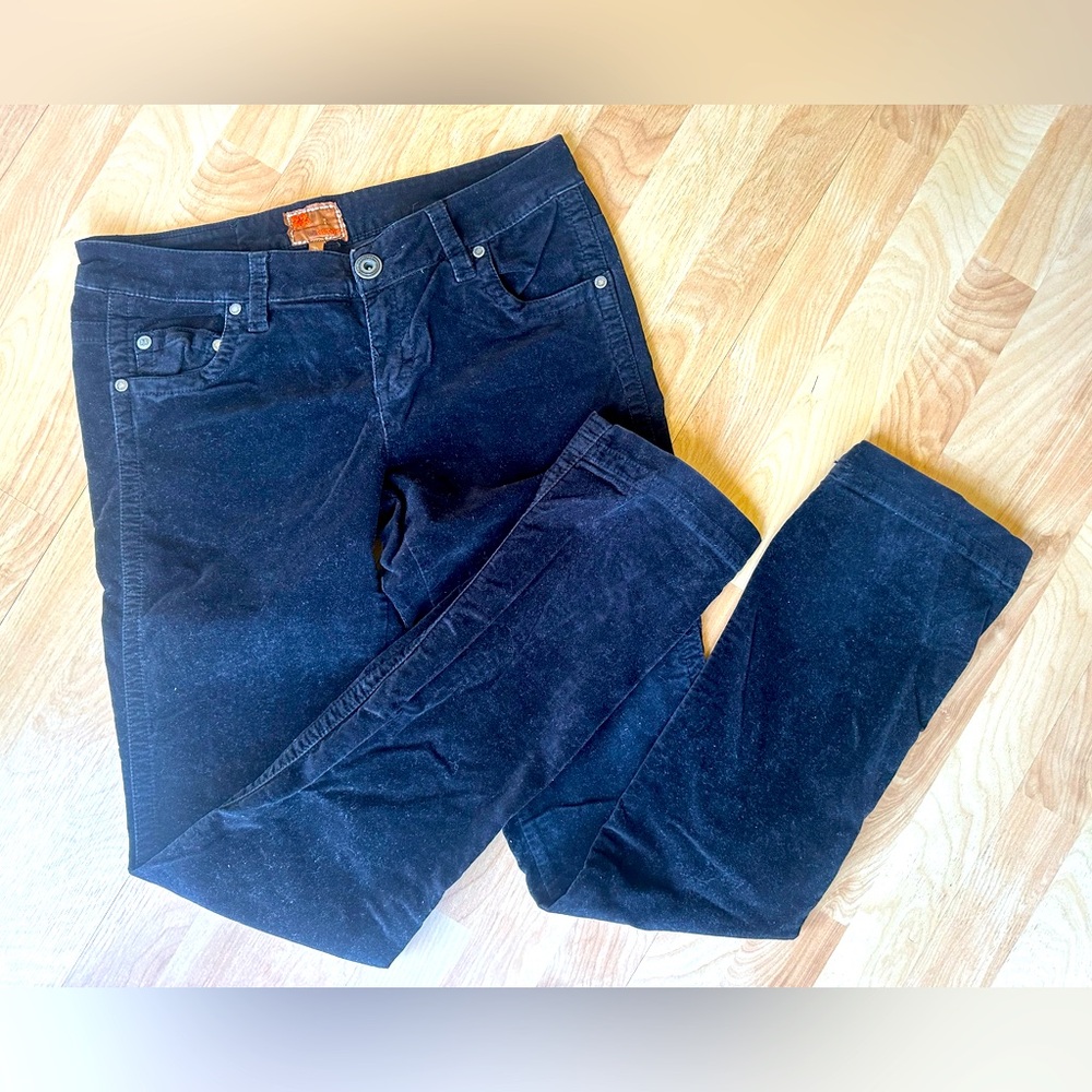 Twill Twenty Two Women’s Black Velvet Jeans Size 31 Low Rise 5 Pockets Straight